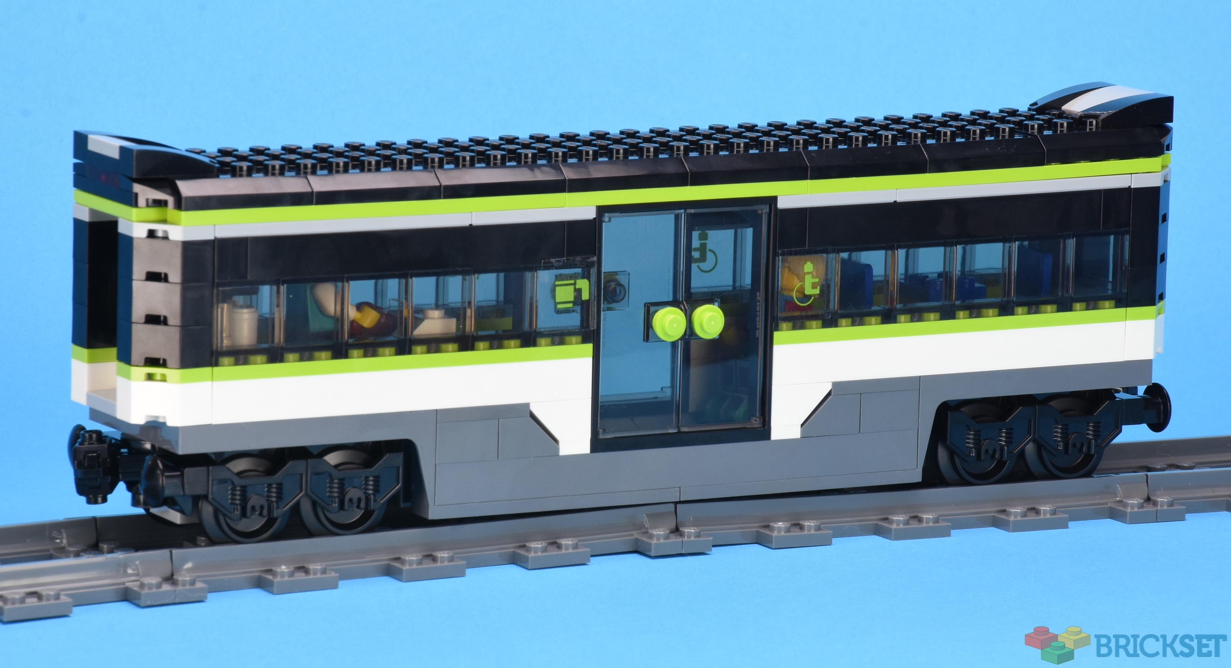 ＊kumi＊　0308 LEGO City Express Passenger Train Review (60337) - GJBricks